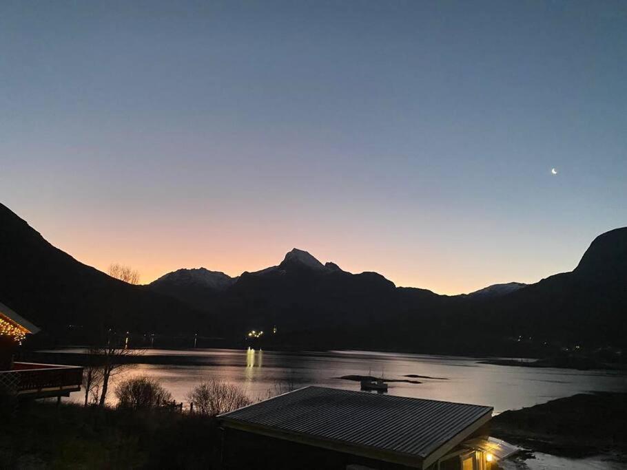 Sjarmerende Anneks I Sigerfjord, Vesteralen Sortland Exterior photo